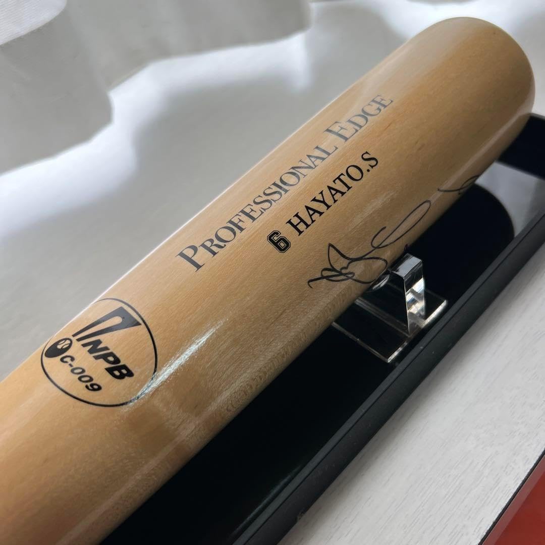 【美品】読売ジャイアンツ坂本勇人選手直接サイン入りバット HATTRICK（ハットトリック）-選手の想いをファンへ届ける公式
